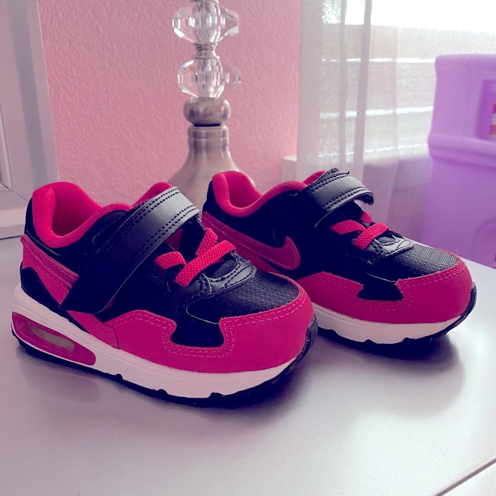 Toddler girl Nike Air Max